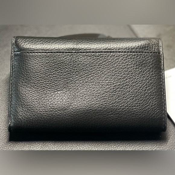 Authentic leather COACH wallet - Picture 2 of 6